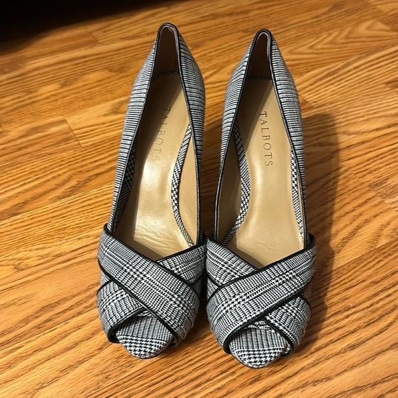 Talbots Houndstooth Print Peep Toe Pump Heels Size 8‎ Black & White - Picture 1 of 6